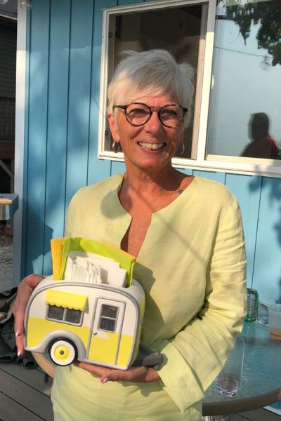 Nadine Slider Photos 4